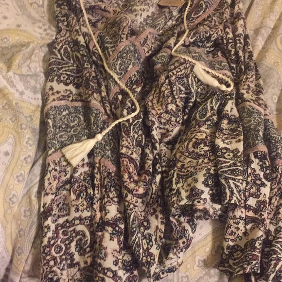 Shirt. - Picture 1 of 1